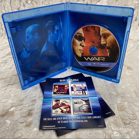 War - Picture 4 of 6